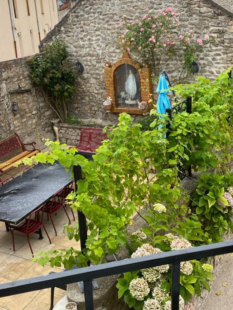 Bed and Breakfast Chez Marie Et Angel Autun Exterior foto